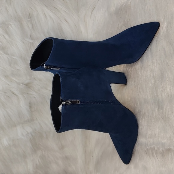 Marc Fisher LTD. Women's Mayae Suede Pointed Toe High-Heel Booties - Picture 2 of 9